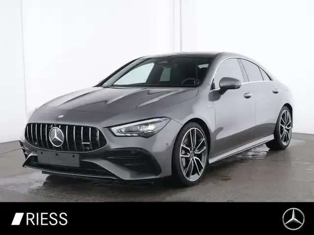 Mercedes-Benz CLA 35 AMG