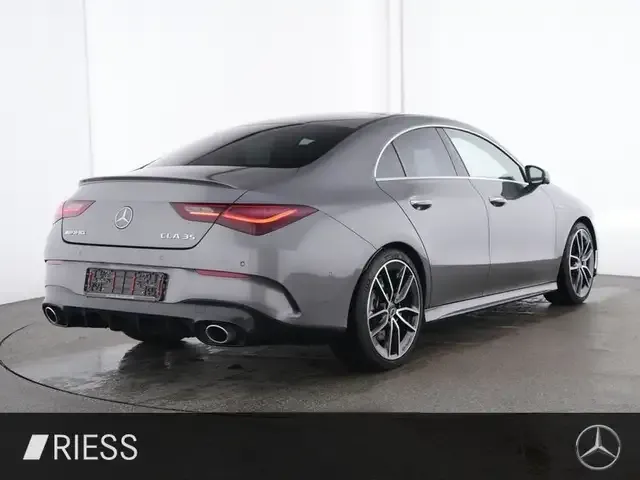 Mercedes-Benz CLA 35 AMG