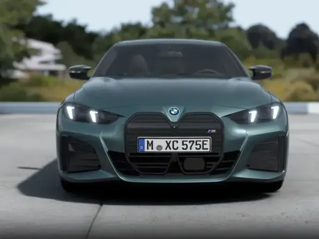 BMW i4