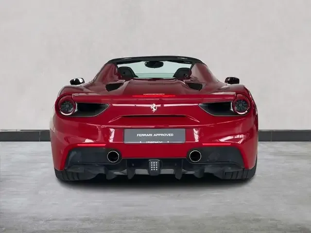 Ferrari 488