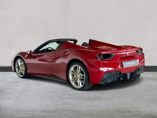 Ferrari 488