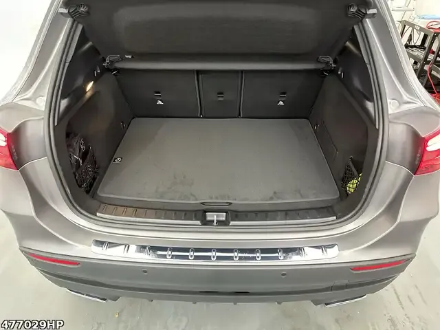 Mercedes-Benz GLA 220