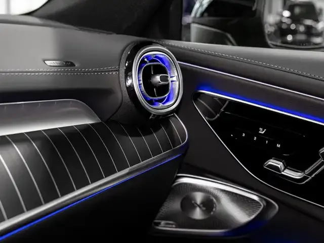 Mercedes-Benz CLE 200