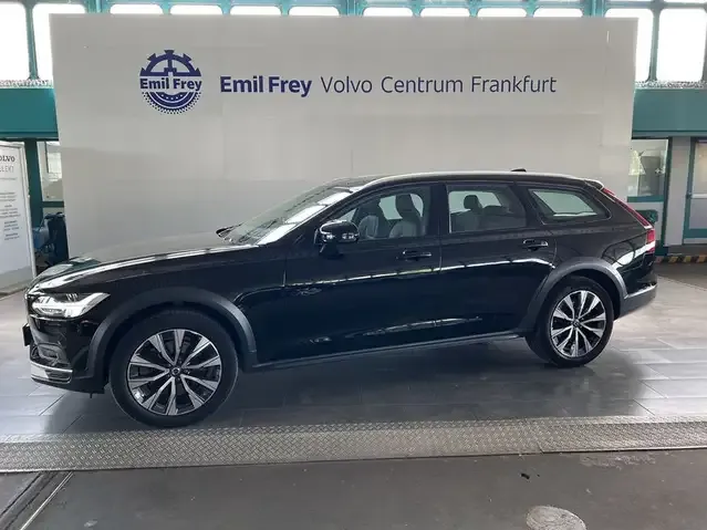 Volvo V90 Cross Country