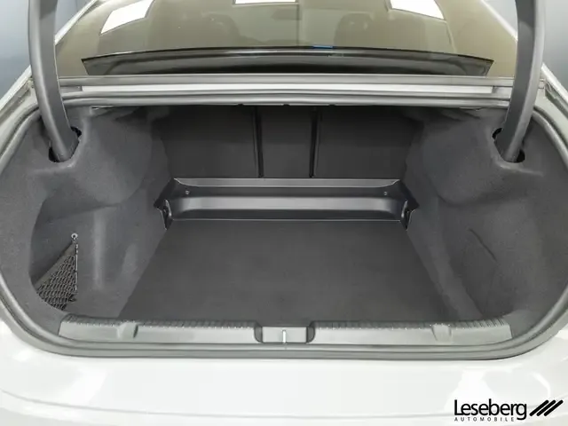 Mercedes-Benz EQE 500