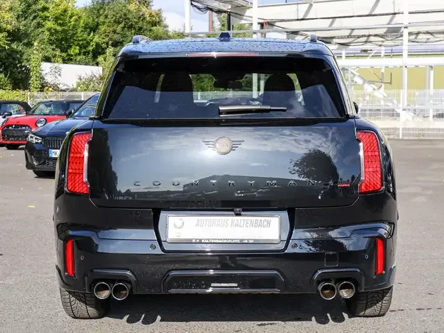 MINI John Cooper Works Countryman