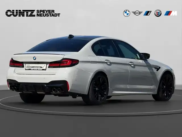 BMW M5