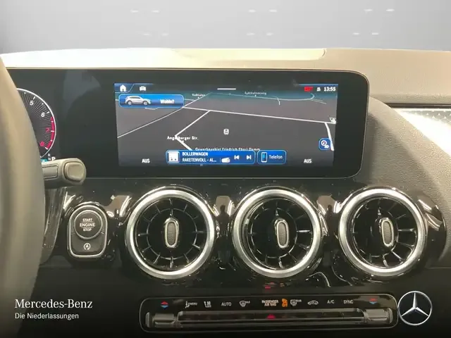Mercedes-Benz GLA 180