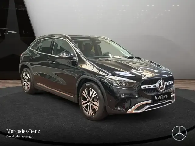 Mercedes-Benz GLA 180