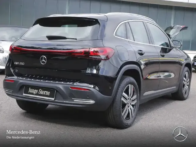 Mercedes-Benz EQA 250