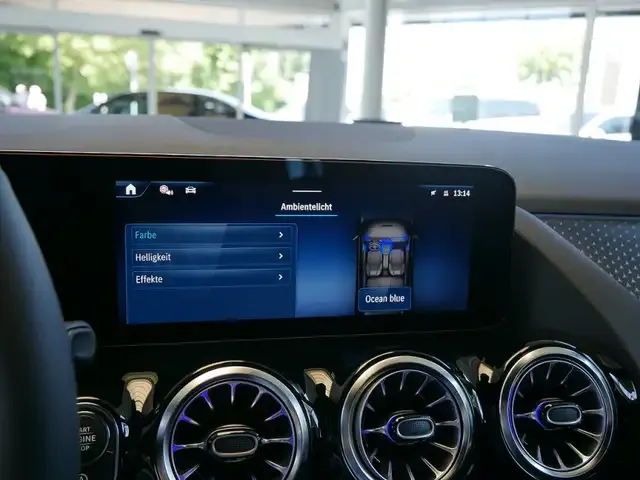Mercedes-Benz GLA 180