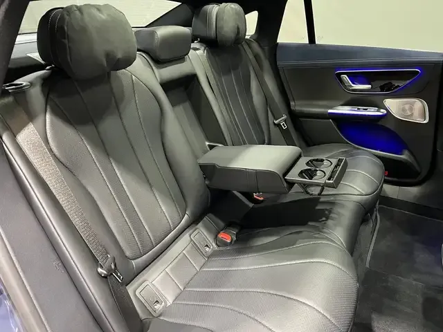 Mercedes-Benz EQE 300