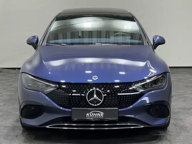 Mercedes-Benz EQE 300