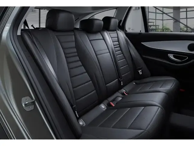 Mercedes-Benz E 400