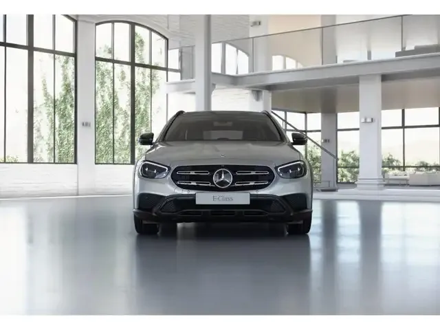 Mercedes-Benz E 400