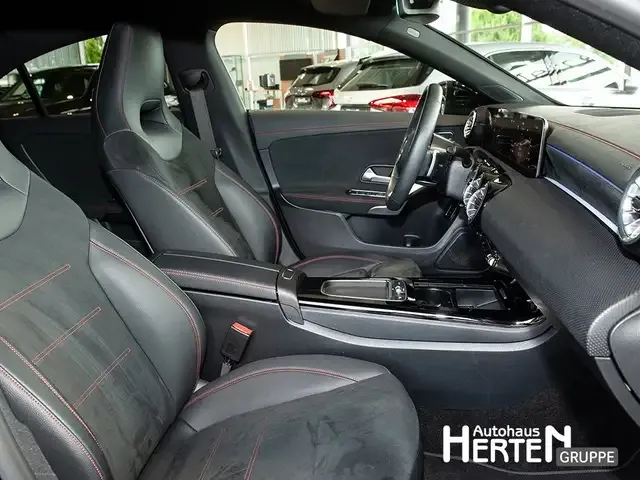 Mercedes-Benz CLA 180