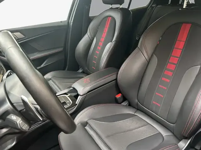 BMW 128