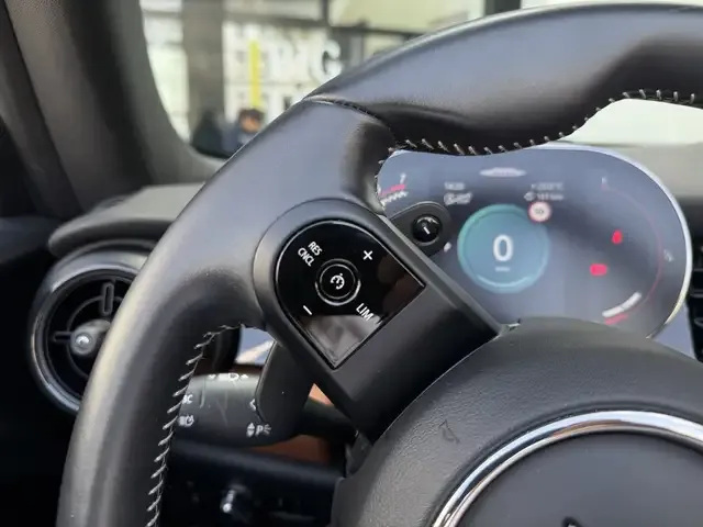 MINI John Cooper Works Cabrio