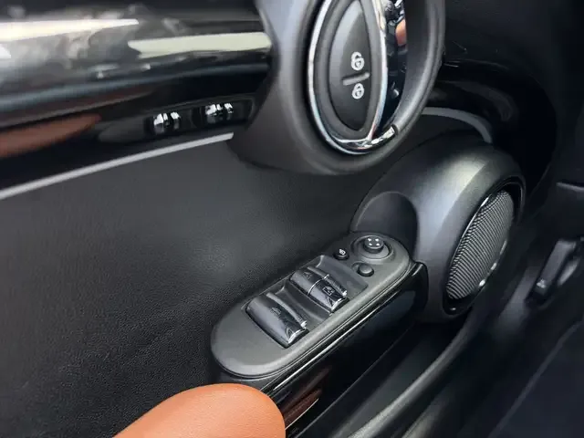 MINI John Cooper Works Cabrio