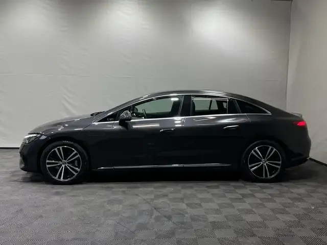 Mercedes-Benz EQE 300