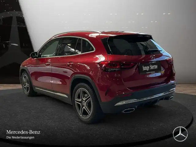 Mercedes-Benz GLA 200