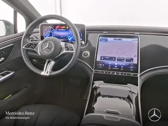 Mercedes-Benz EQE 300