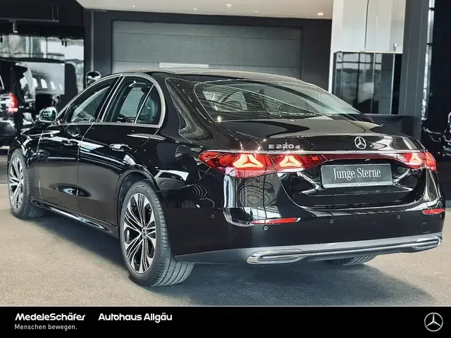 Mercedes-Benz E 220