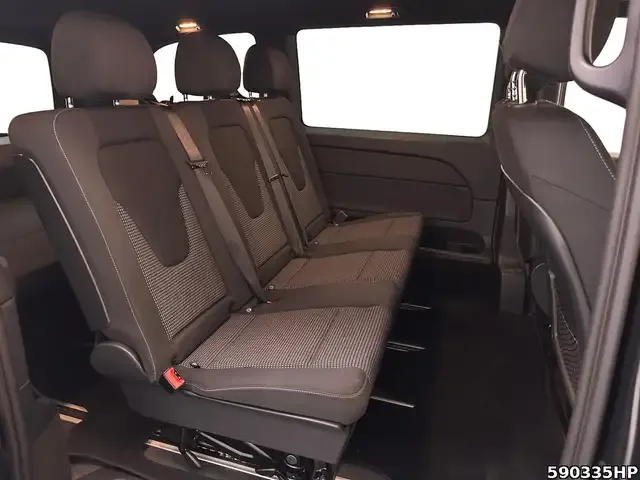 Mercedes-Benz V 220