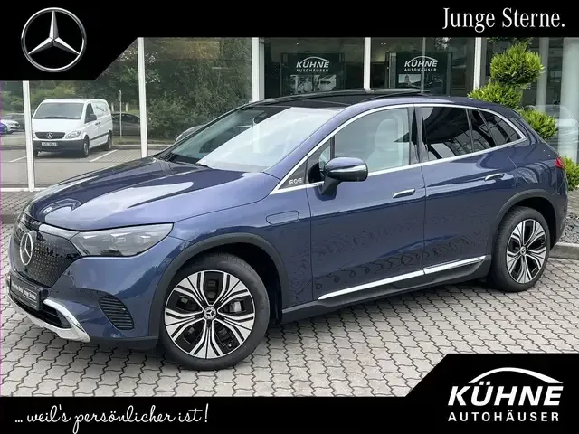 Mercedes-Benz EQE SUV