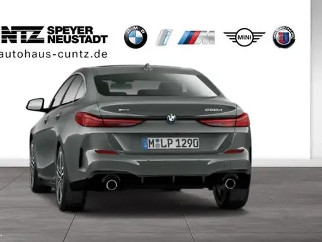BMW 220