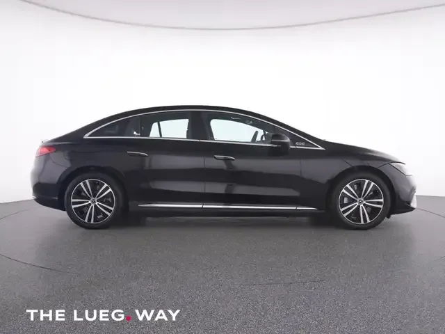 Mercedes-Benz EQE 300