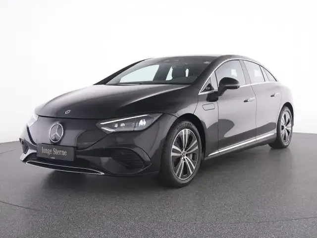 Mercedes-Benz EQE 300