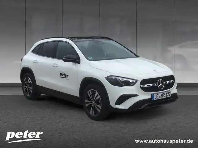 Mercedes-Benz GLA 200