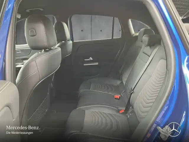 Mercedes-Benz EQA 300