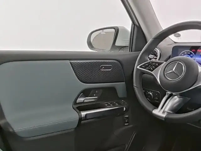 Mercedes-Benz EQB 250