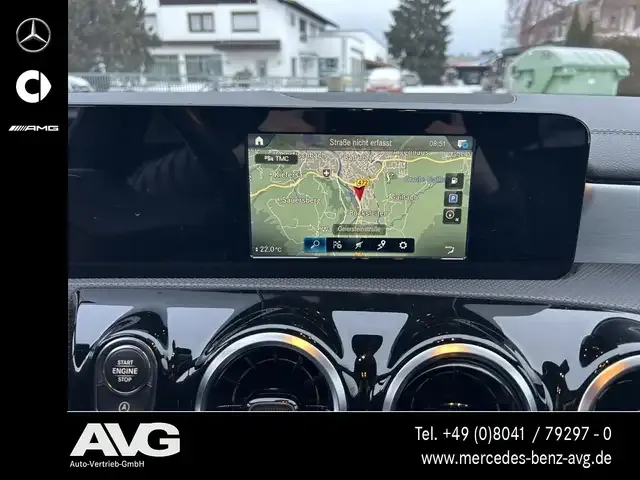 Mercedes-Benz CLA 180