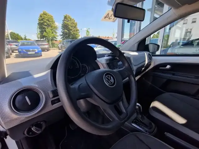 Volkswagen e-up!