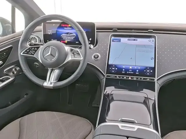 Mercedes-Benz EQE 300