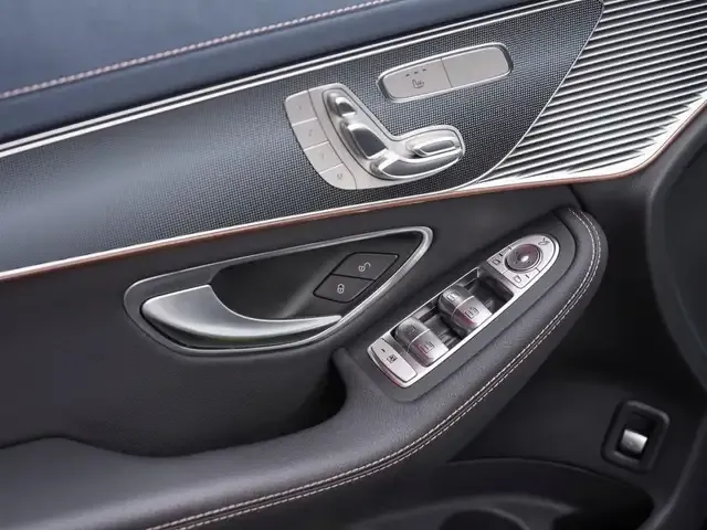 Mercedes-Benz EQC 400