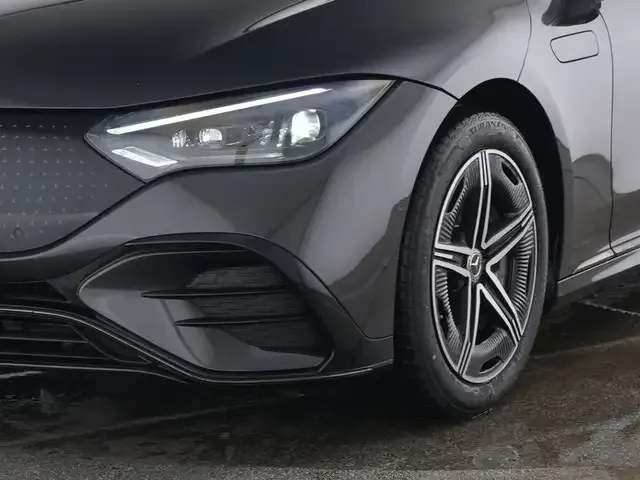 Mercedes-Benz EQE 350