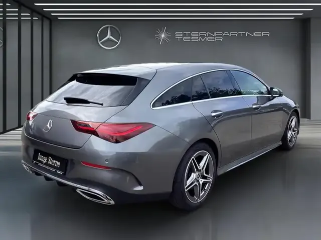 Mercedes-Benz CLA 180