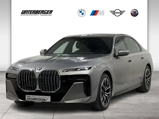 BMW 740