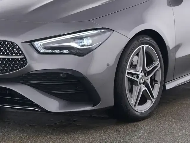 Mercedes-Benz CLA 200