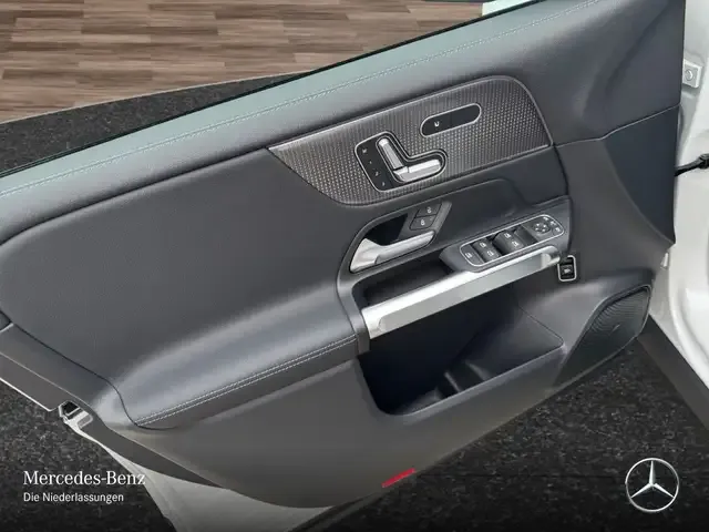 Mercedes-Benz EQB 250