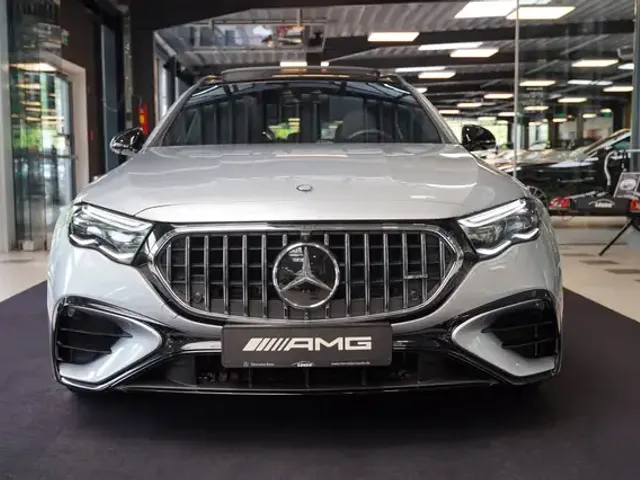 Mercedes-Benz E 53 AMG