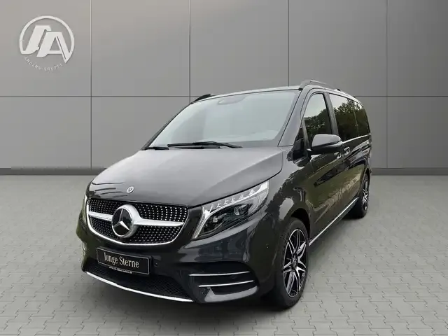 Mercedes-Benz V 220