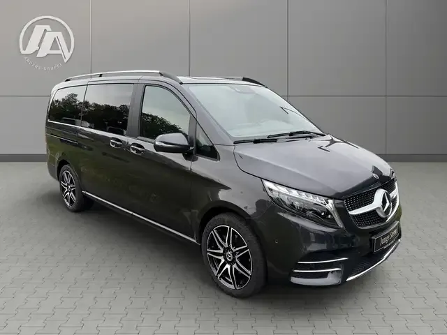Mercedes-Benz V 220