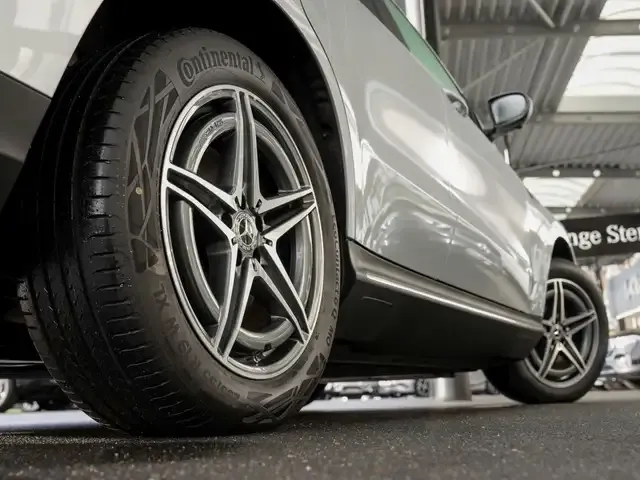 Mercedes-Benz EQC 400