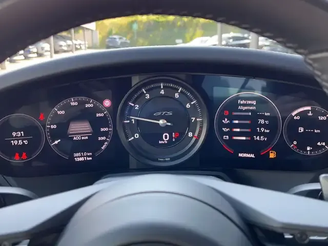 Porsche 992