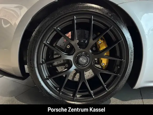 Porsche 718 Spyder